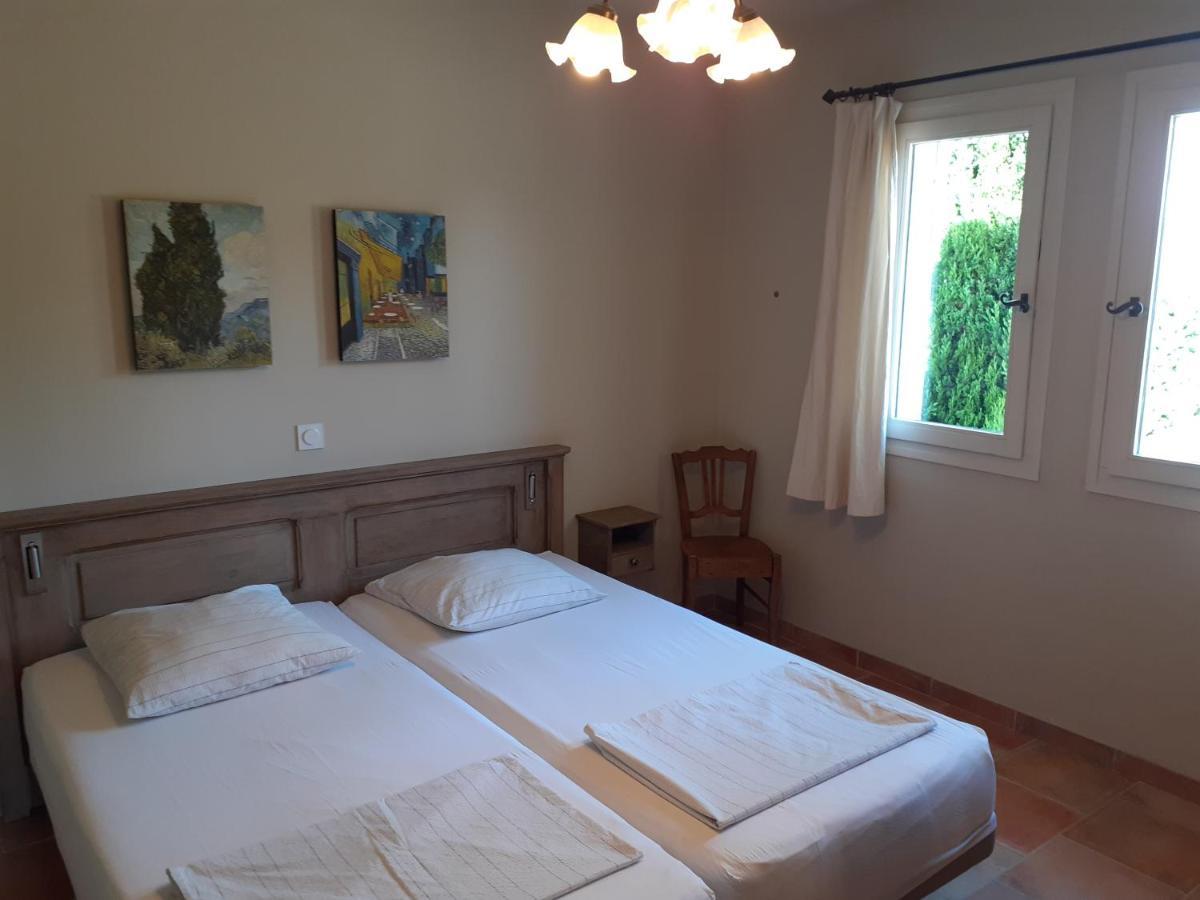 Location Vacances Gillardin Maussane les Alpilles Exterior foto